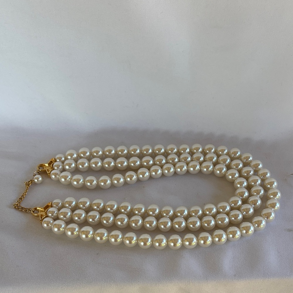 BRAND NEW  “OPEARL QATAR ELEGANT CREAM PEARL NECKLACE - Picture 4 of 9